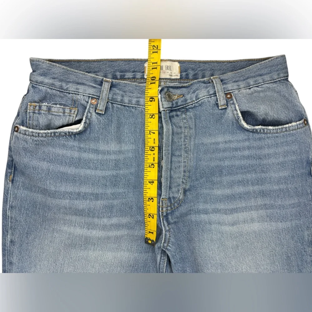 We The Free- Distressed Raw Hem Jeans- 28- Excellent‎ Condition!!!